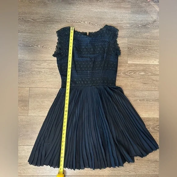 Vintage VTG 50s 1950s Black Eyelet Lace Boat Neck Sleeveless Party Dress